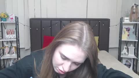 Snapshot of laurahlot chatting on 10.07.25 LauraHlot online show from 10.07.25