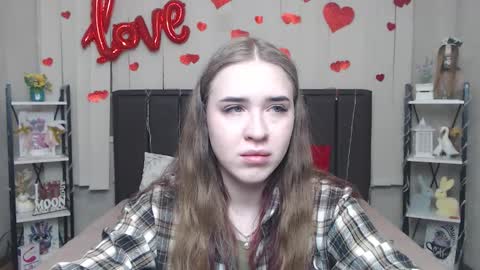 LauraHlot online show from 03.11.26