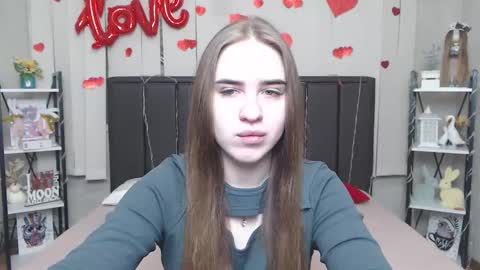 LauraHlot online show from 03.28.26