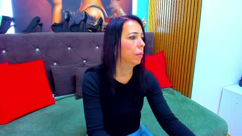 Laura online show from 05.13.26