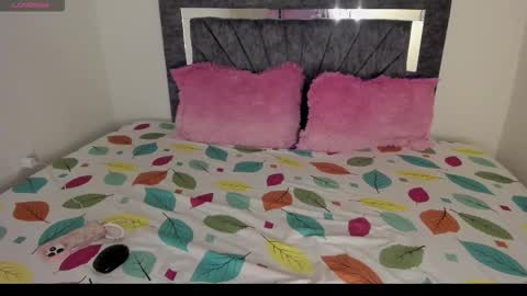 laurasofia01 online show from 03.19.26