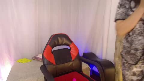 Laura Sofia online show from 05.05.26
