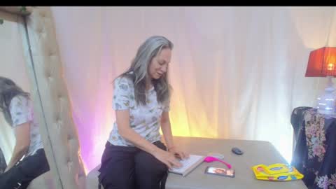 Laura Sofia online show from 07.09.26