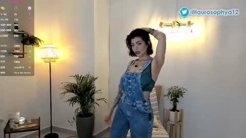 Laura online show from 06.25.26