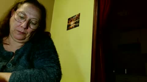 Snapshot of laureanne50 chatting on 12.03.24 laureanne online show from 12.03.24