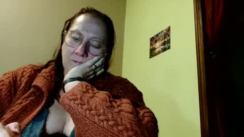 Snapshot of laureanne50 chatting on 01.19.25 laureanne online show from 01.19.25