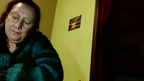 Snapshot of laureanne50 chatting on 01.24.25 laureanne online show from 01.24.25