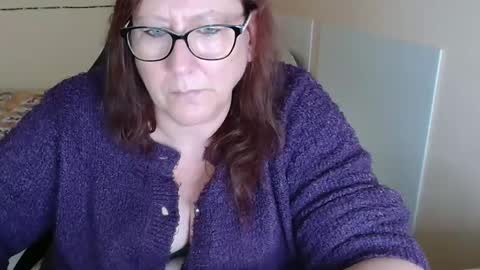 Snapshot of laureanne50 chatting on 01.25.25 laureanne online show from 01.25.25