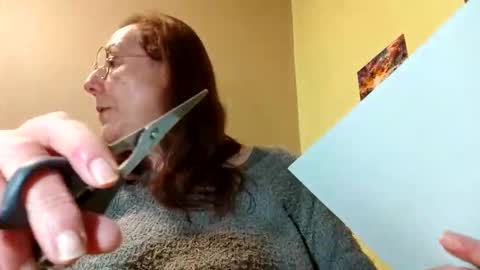 Snapshot of laureanne50 chatting on 02.02.25 laureanne online show from 02.02.25