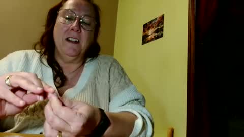 Snapshot of laureanne50 chatting on 02.21.25 laureanne online show from 02.21.25