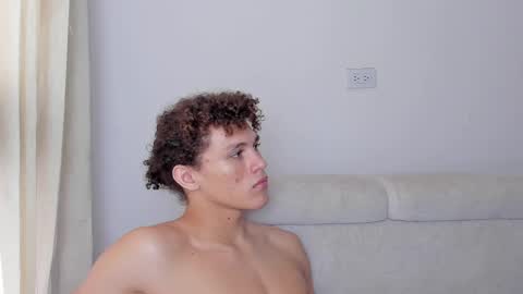 Laureent online show from 02.12.25