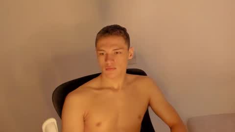 Laureent online show from 01.17.26