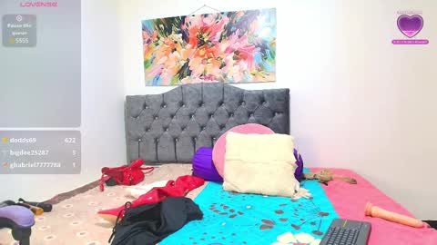 Lauren online show from 02.10.25