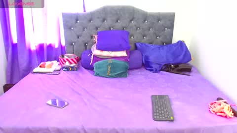 Lauren online show from 09.11.25