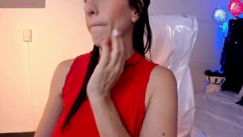 Snapshot of lauren_fit chatting on 12.12.24 Lauren online show from 12.12.24