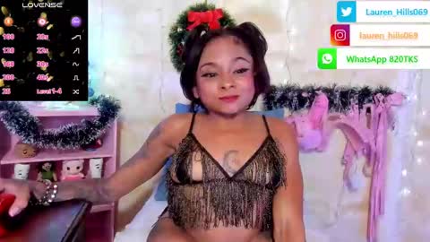 Snapshot of lauren_hills7069 chatting on 12.14.24 Lauren online show from 12.14.24