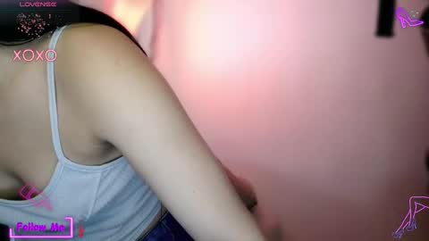 Snapshot of lauren_sweet7 chatting on 11.22.25 Lauren online show from 11.22.25