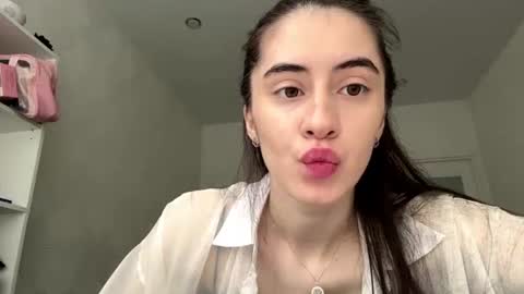 laurenadupuy online show from 06.12.26