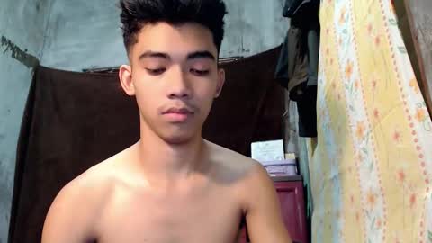 laurence_cuttieguyhere online show from 04.22.26