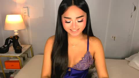 Snapshot of laurenfox16 chatting on 06.07.26 chloe3 online show from 06.07.26