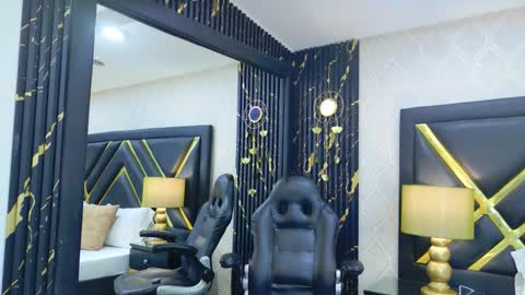 Snapshot of laurenhazeel chatting on 03.28.26 Lauren online show from 03.28.26