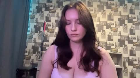 Snapshot of laurenjungling chatting on 09.19.25 Hannah online show from 09.19.25