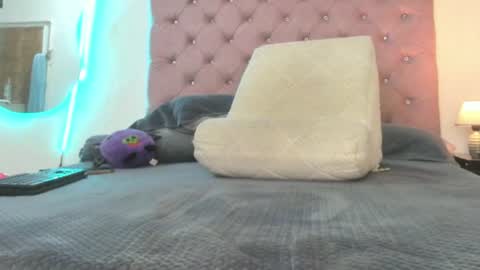laurenlaine online show from 06.25.26