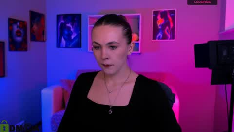 Laure online show from 04.25.26