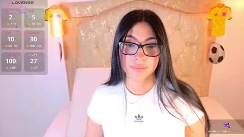laurenn_smitth online show from 06.18.26