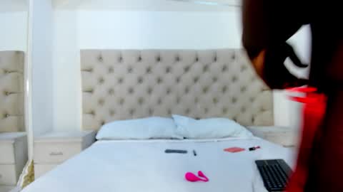 Lauren  online show from 03.05.26