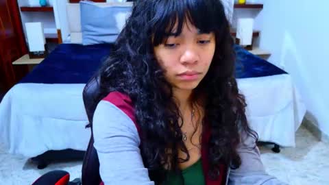 Snapshot of laurent1_ chatting on 11.22.25 laurent online show from 11.22.25