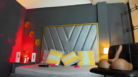 LAUREN My schedule 1400 - 2200 GMT -5 online show from 12.28.24