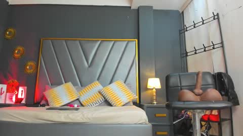 LAUREN My schedule 1400 - 2200 GMT -5 online show from 03.03.25