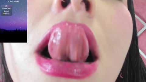 Snapshot of lauryjonson_ chatting on 12.16.24 LauryJonson online show from 12.16.24