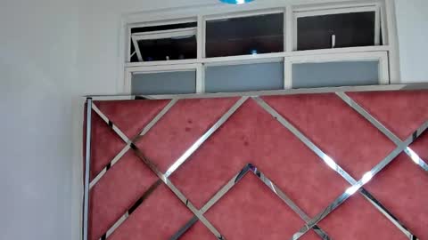 Snapshot of lauryjonson_ chatting on 03.02.25 LauryJonson online show from 03.02.25