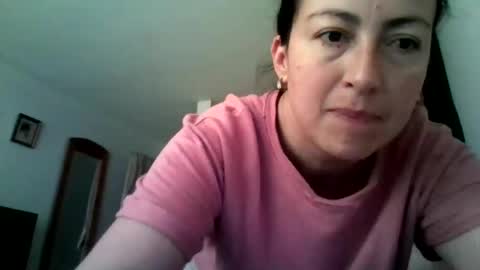 Snapshot of lauryn_jones chatting on 07.22.26 Laury online show from 07.22.26