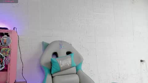 Snapshot of lauryn_muller_ chatting on 08.07.26 Lau online show from 08.07.26