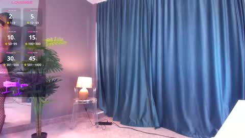 Laura online show from 02.05.26