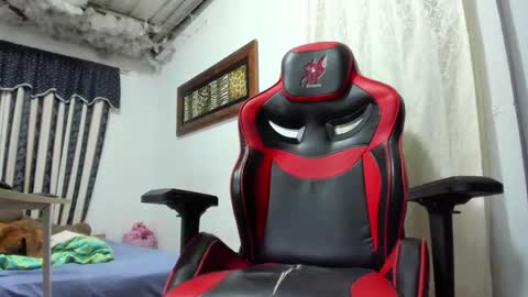 Lauu G online show from 05.14.26