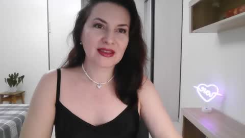 Snapshot of lavender_victoria chatting on 12.13.24 Diana online show from 12.13.24
