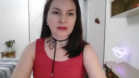 Snapshot of lavender_victoria chatting on 12.20.24 Diana online show from 12.20.24