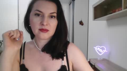 Snapshot of lavender_victoria chatting on 12.28.24 Diana online show from 12.28.24