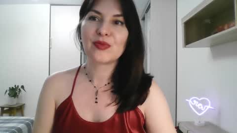 Snapshot of lavender_victoria chatting on 01.29.25 Diana online show from 01.29.25