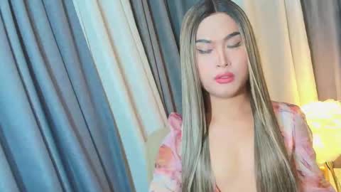 Victoria online show from 09.18.25