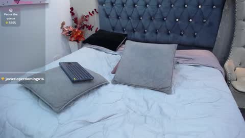 Snapshot of lawford_mike chatting on 12.15.24 Mike online show from 12.15.24