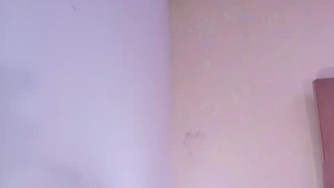 Snapshot of lay_madison chatting on 10.04.25 Lay Madison  online show from 10.04.25