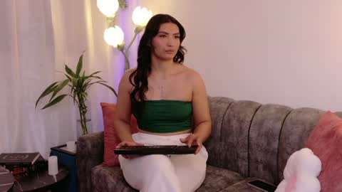 laya online show from 08.03.26