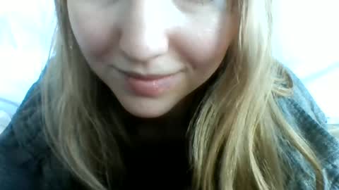layannalea online show from 02.11.25