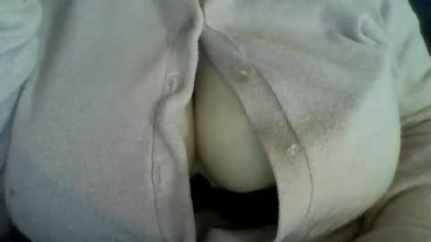 layannalea online show from 11.17.25