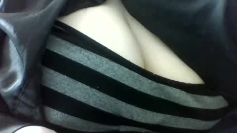 layannalea online show from 02.25.26